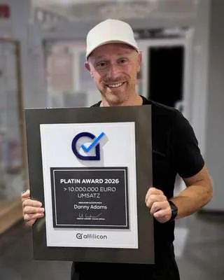 Danny Adams mit dem Platin Award 2026