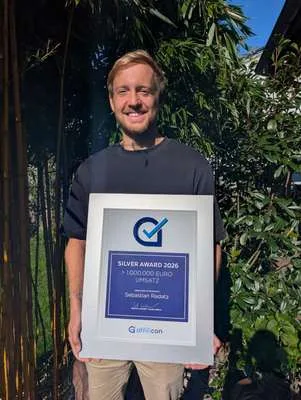 Sebastian Radatz mit dem Silver Award 2026